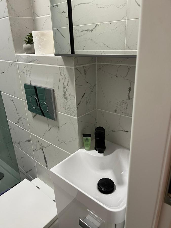 Апартаменти Good Apartament Wola Warsaw Apartament 1 Pokojowy Z Aneksem Екстер'єр фото